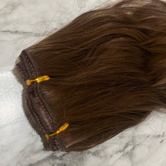 Luxurious Brown Wavy Hair Extension - Picture 4 of 8
